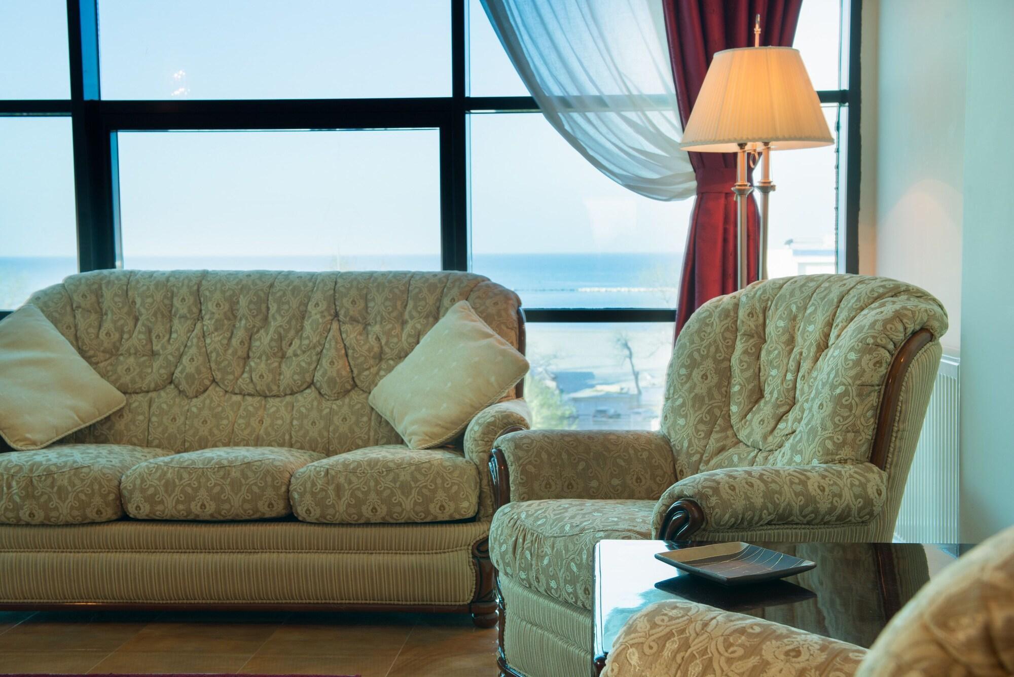 Del Mar & Conference Center 4* מאמאיה